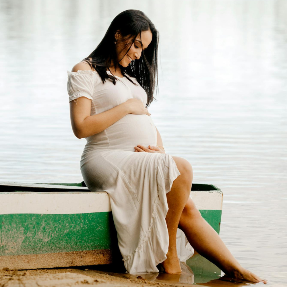 Pre to post-pregnancy pharmaceutical solutions by The Labon, ensuring uncompromising quality and personalized care for mothers.